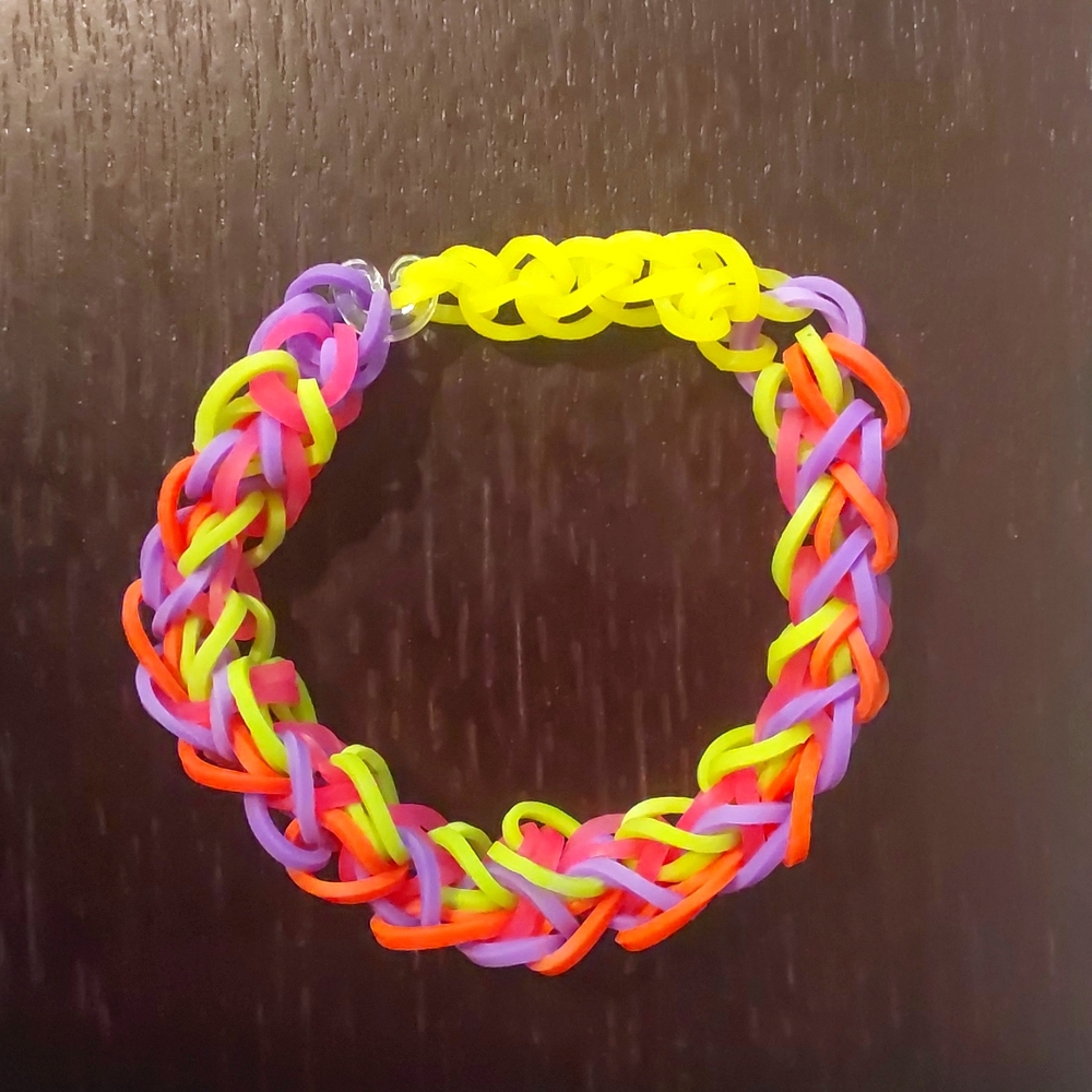 Twisty bracelet